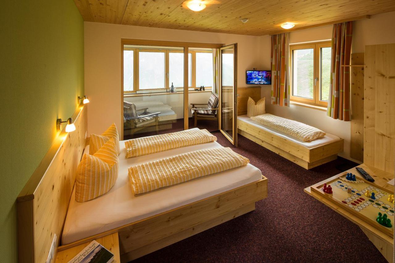 Hotel Jaegerstueble Damuels Luaran gambar